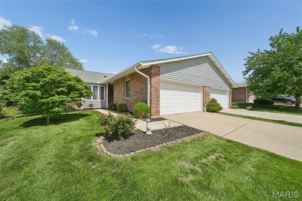Property Photo:  1621 Rosewall Drive F  MO 63303 