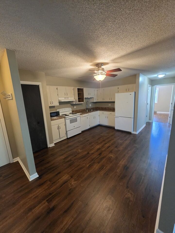 Property Photo:  220 Madison Street 2A  IL 60435 