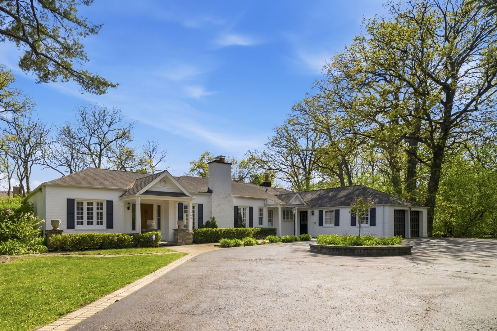 Property Photo:  700 S Waukegan Road  IL 60045 
