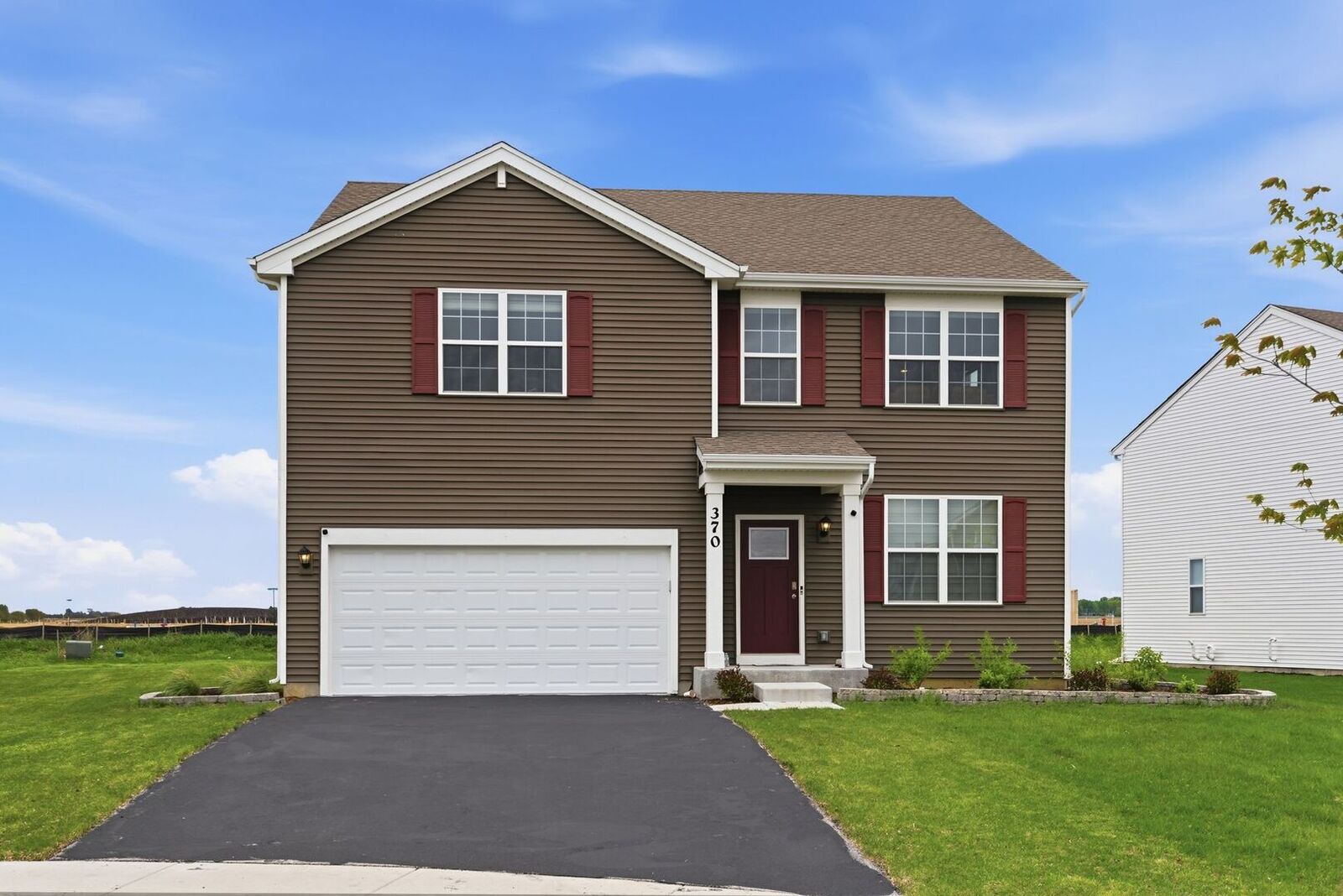 Property Photo:  370 Hemlock Lane  IL 60543 