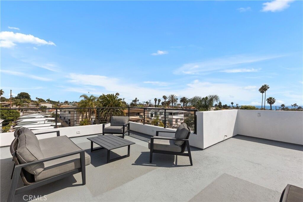 Property Photo:  140 W Canada  CA 92672 