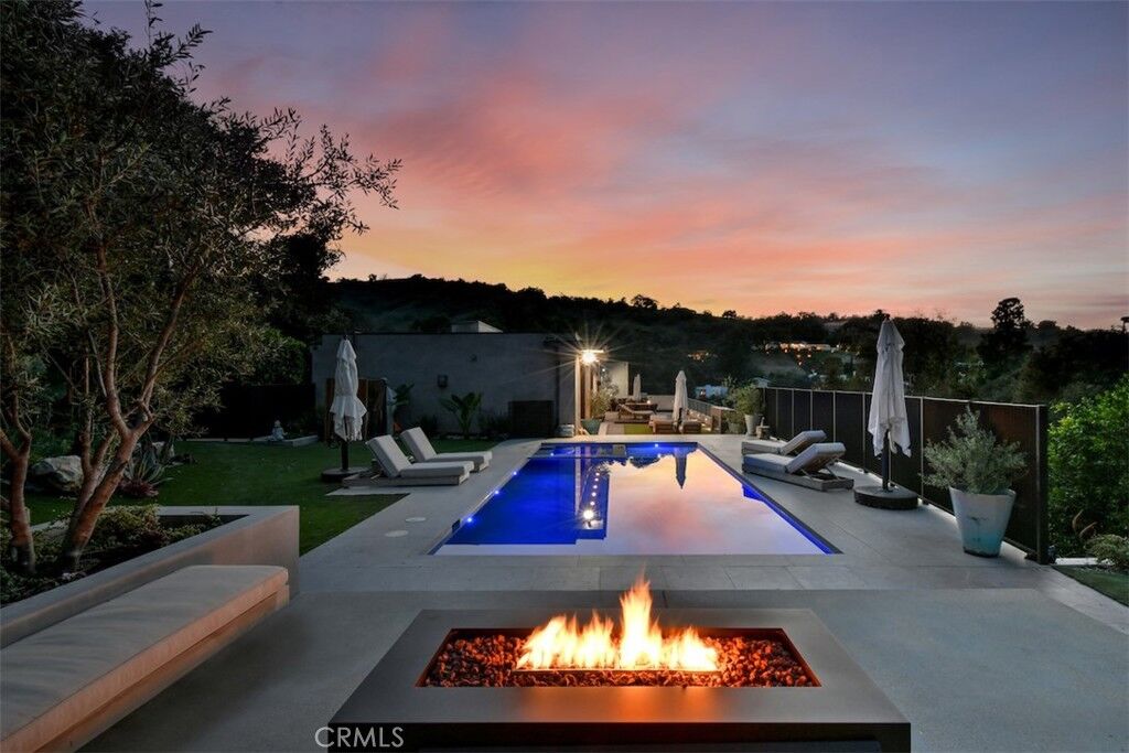 Property Photo:  14753 Round Valley  CA 91403 