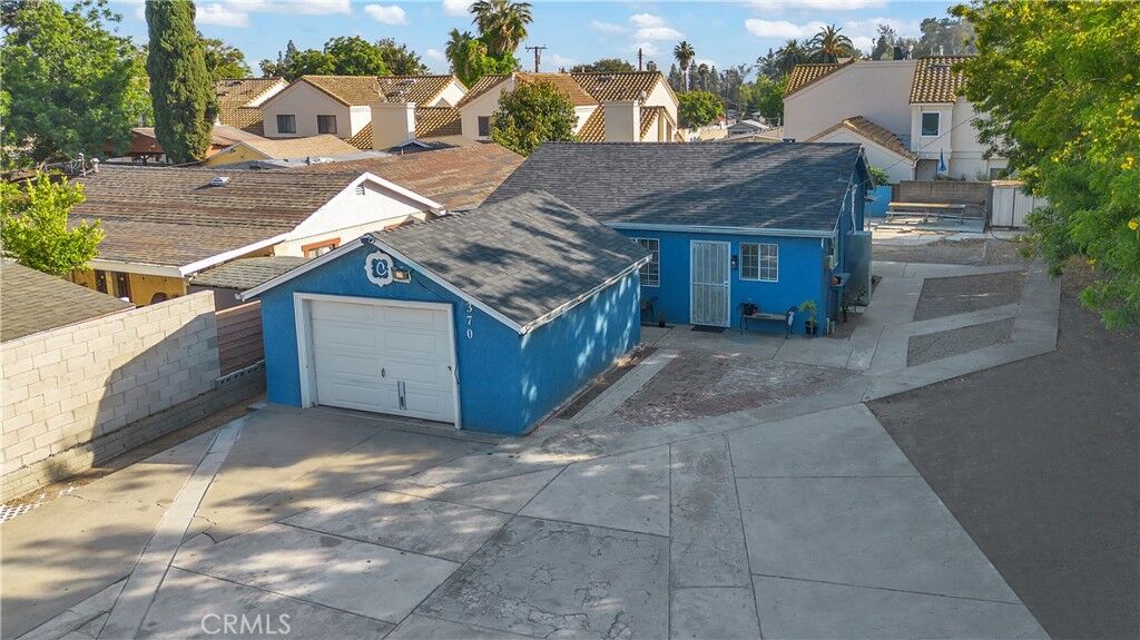 Property Photo:  370 W Artesia  CA 91768 