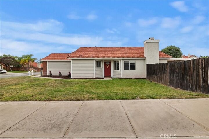 Property Photo:  27870 Fieldstone Drive  CA 92346 