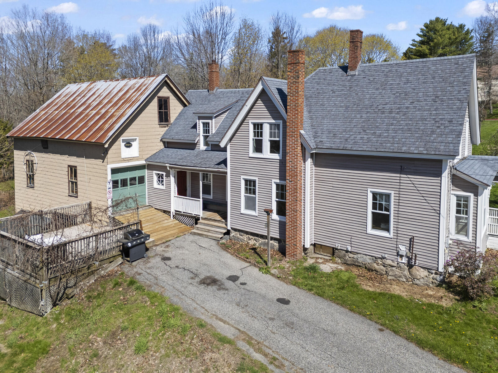 Property Photo:  194 Oak Hill Road  ME 04210 