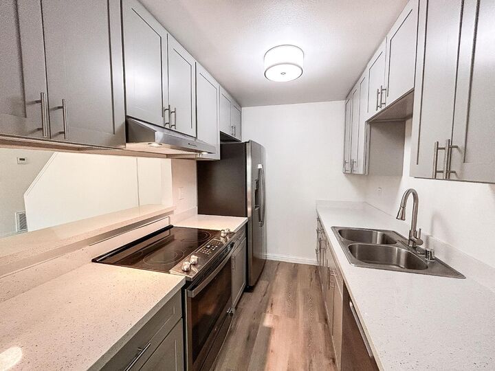 Property Photo:  924 Dornajo Way  CA 95864 