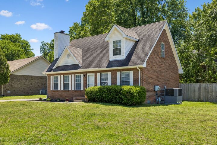 Property Photo: 186 Pine Mountain Rd TN 37042