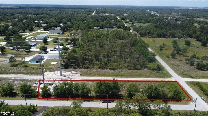 Property Photo:  5246 Grovewood Circle  FL 33982 