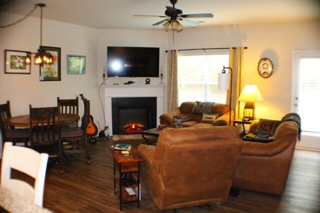 Property Photo:  175 Pinnacle Way  GA 30143 