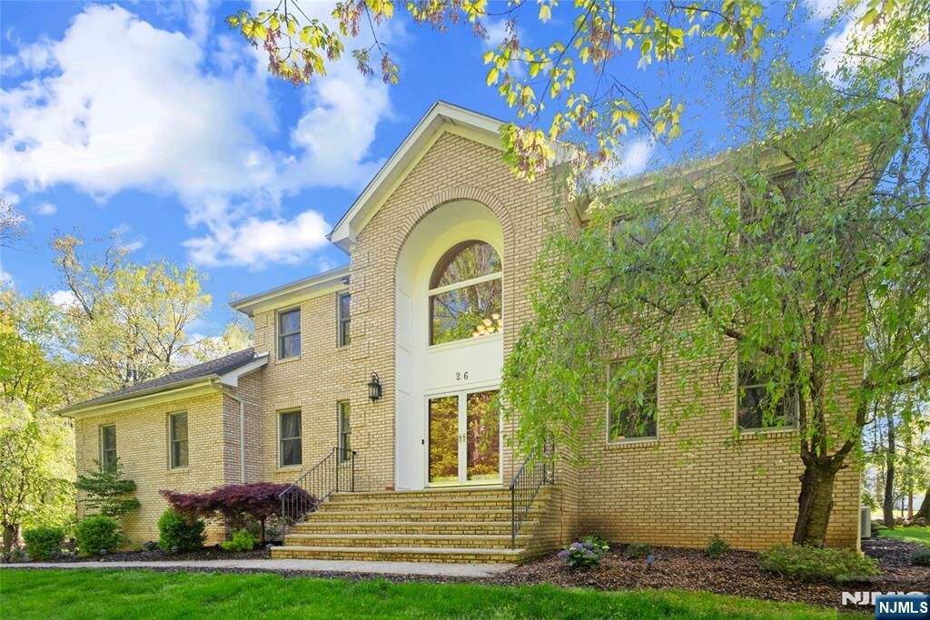 Property Photo:  26 Woodshire Terrace  NJ 07082 