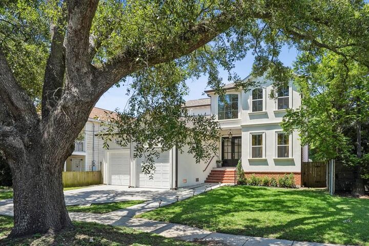 Property Photo: 1507 Burbank Drive LA 70122