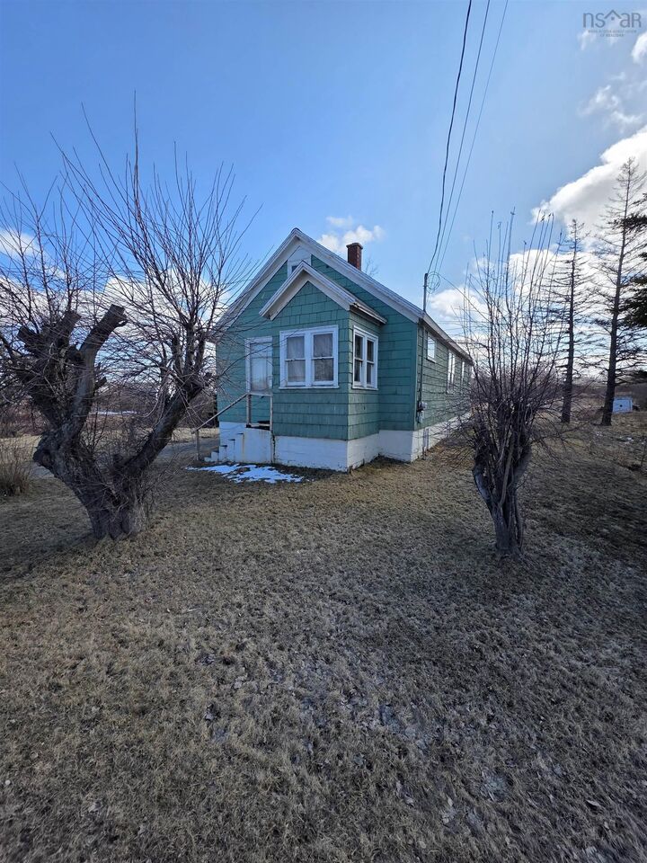 Property Photo: 660 Grand Lake Road NS B1P 5T6