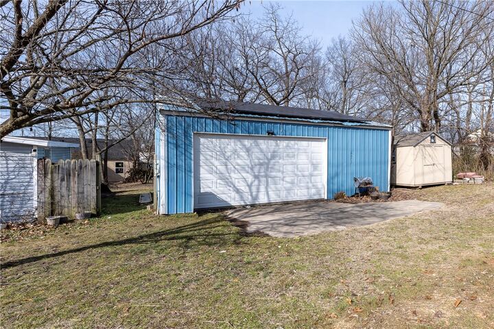 Property Photo:  408 NE Main Street  AR 72736 