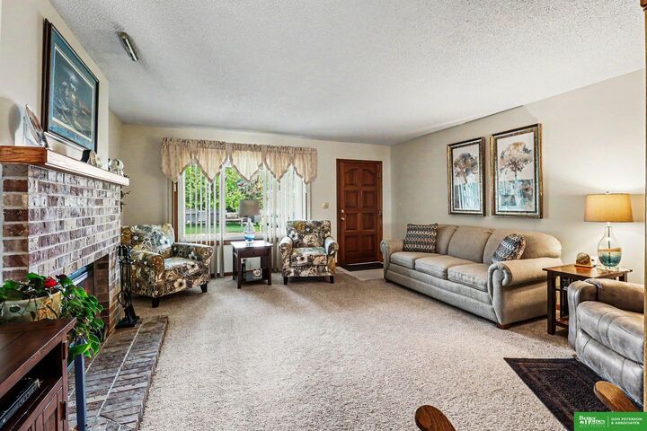Property Photo:  2962 Nebraska Avenue  NE 68025 