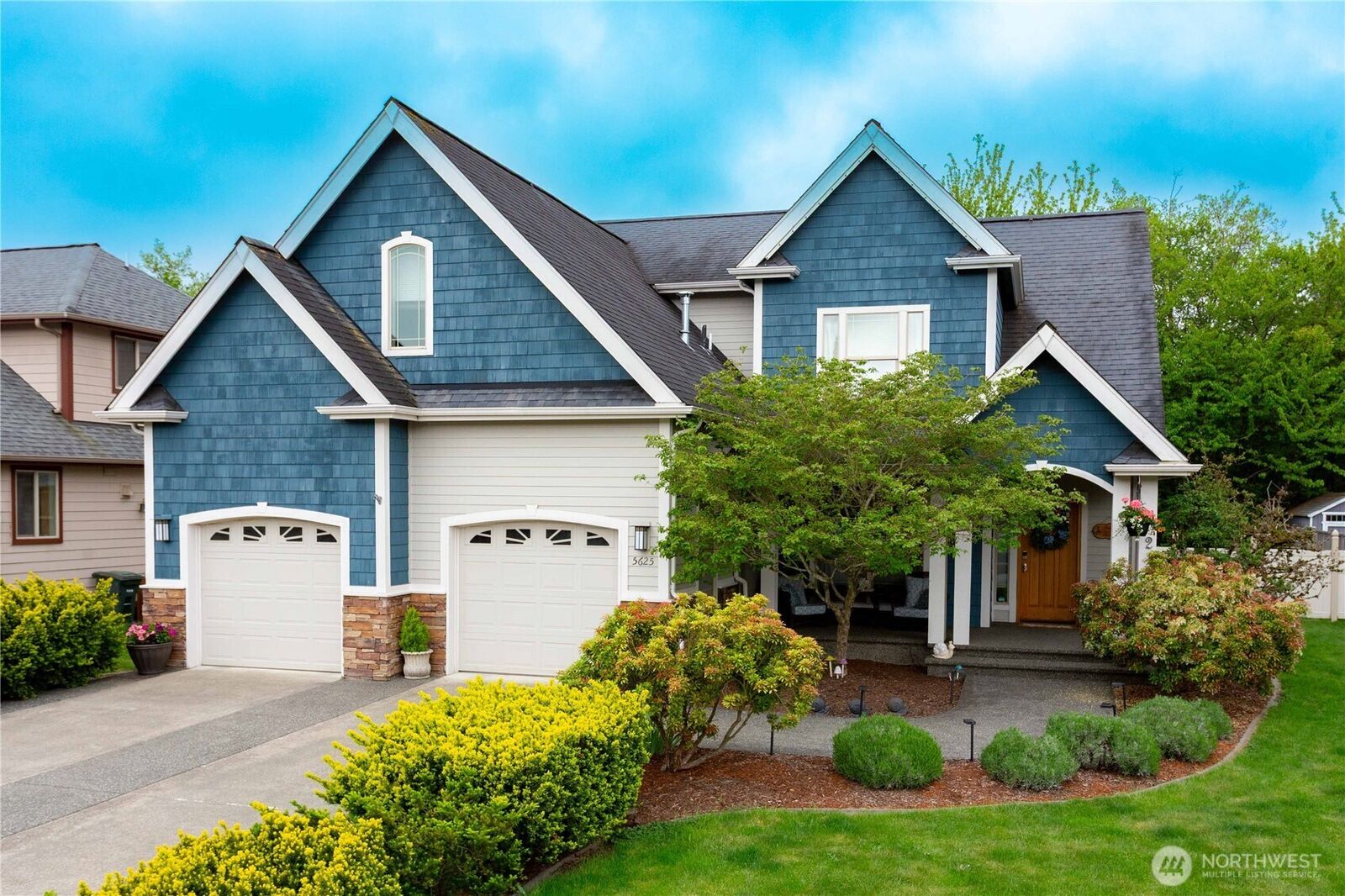 Property Photo:  5625  Old Settler Dr  WA 98248 