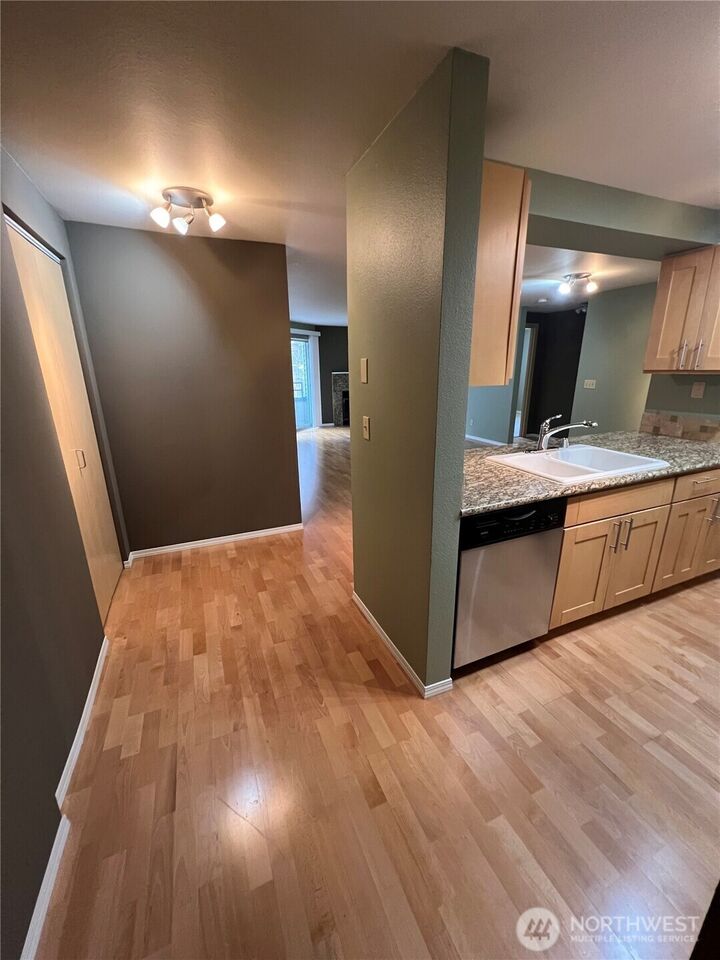 Property Photo:  6960  California Avenue SW A308  WA 98136 