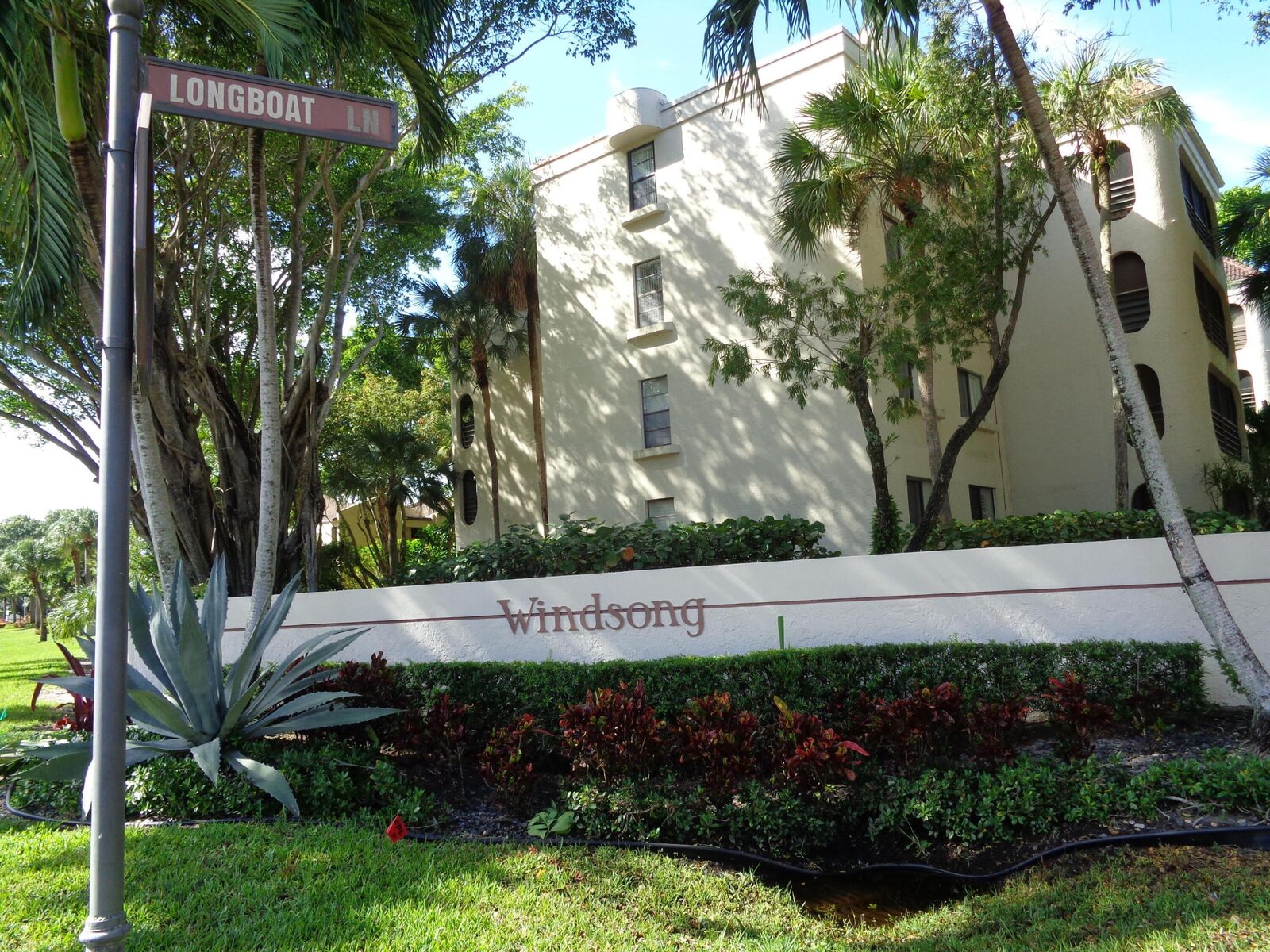 Property Photo:  6328 W Longboat Lane 201  FL 33433 