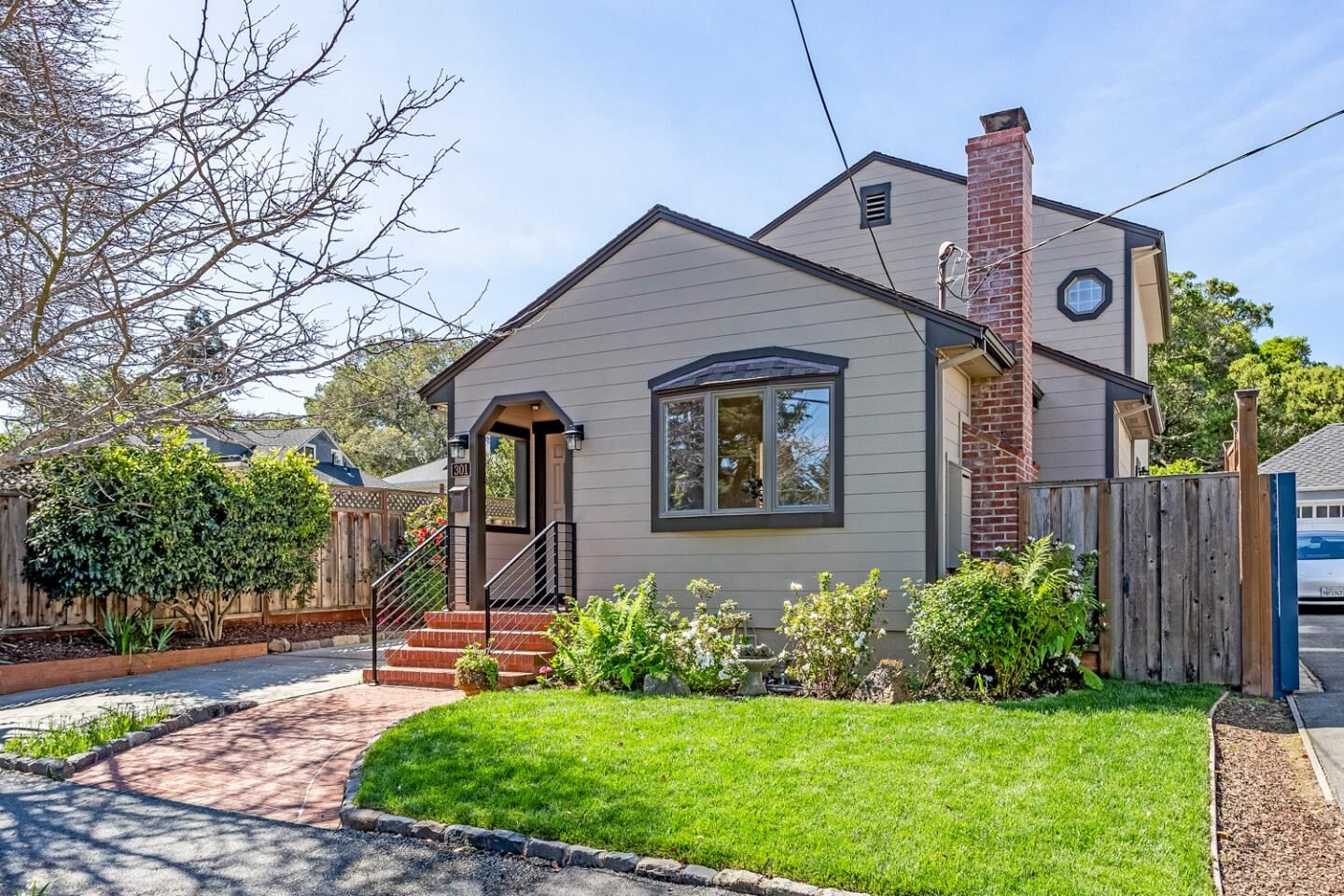 Property Photo:  301 Engle Road  CA 94402 