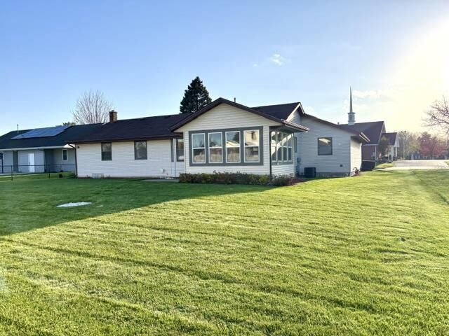 Property Photo:  226 Beechwood Drive  WI 53548 