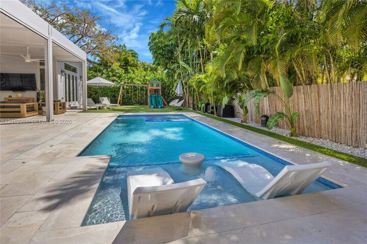 Property Photo:  918 Santiago St  FL 33134 