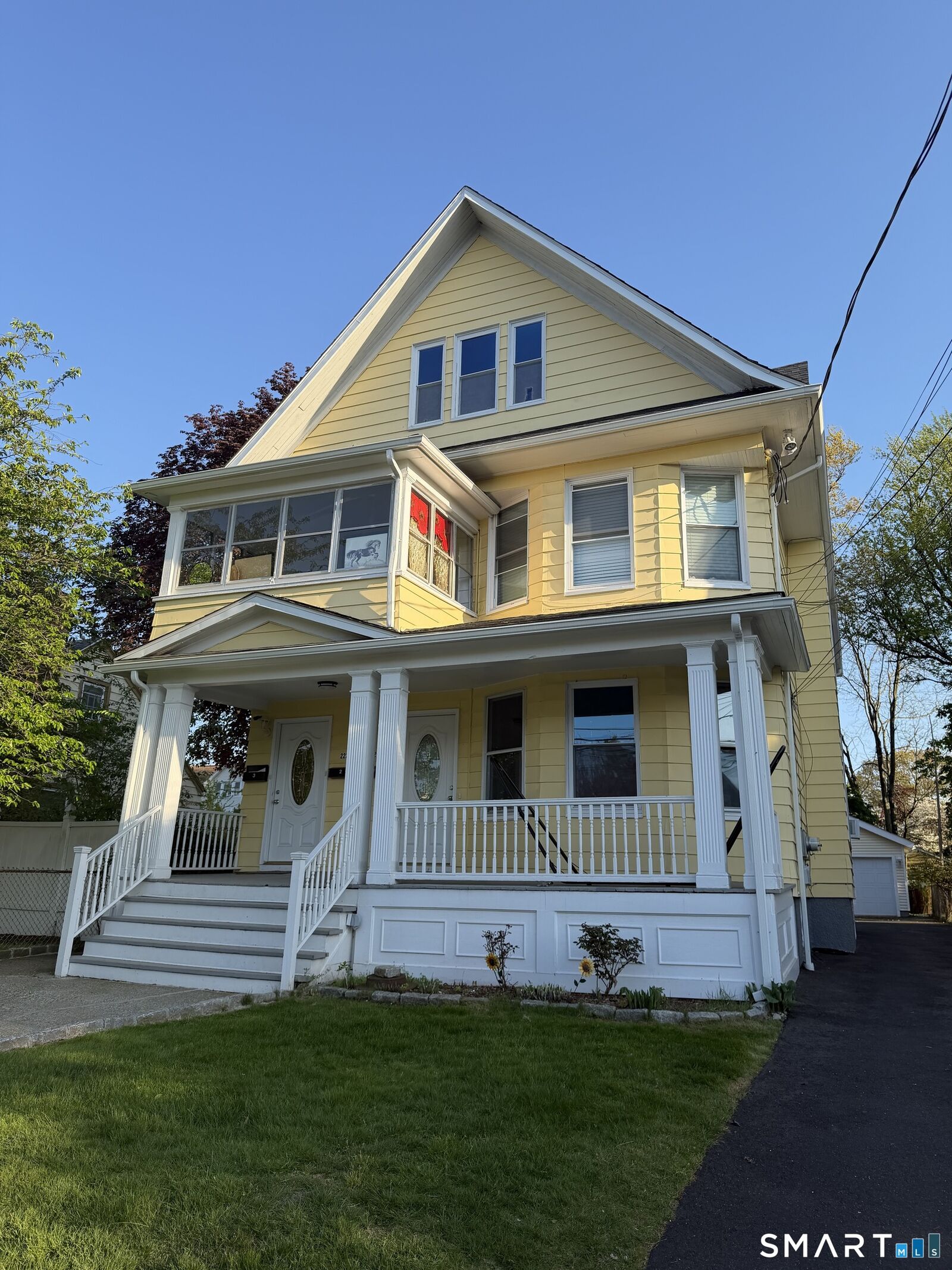 Property Photo:  220 Alpine Street 222 3rd Floor  CT 06610 