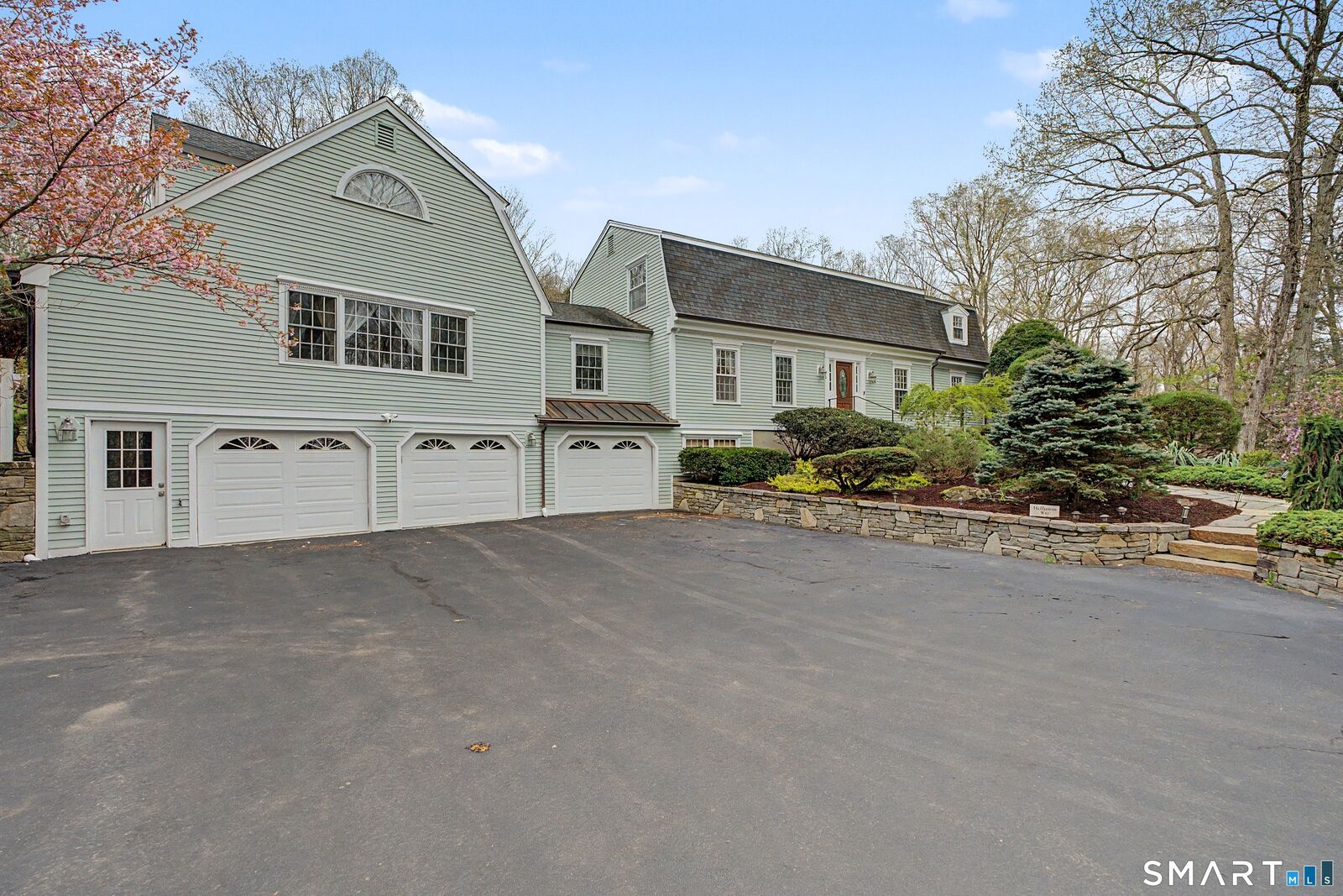 Property Photo:  188 Settlers Hill Road  CT 06488 