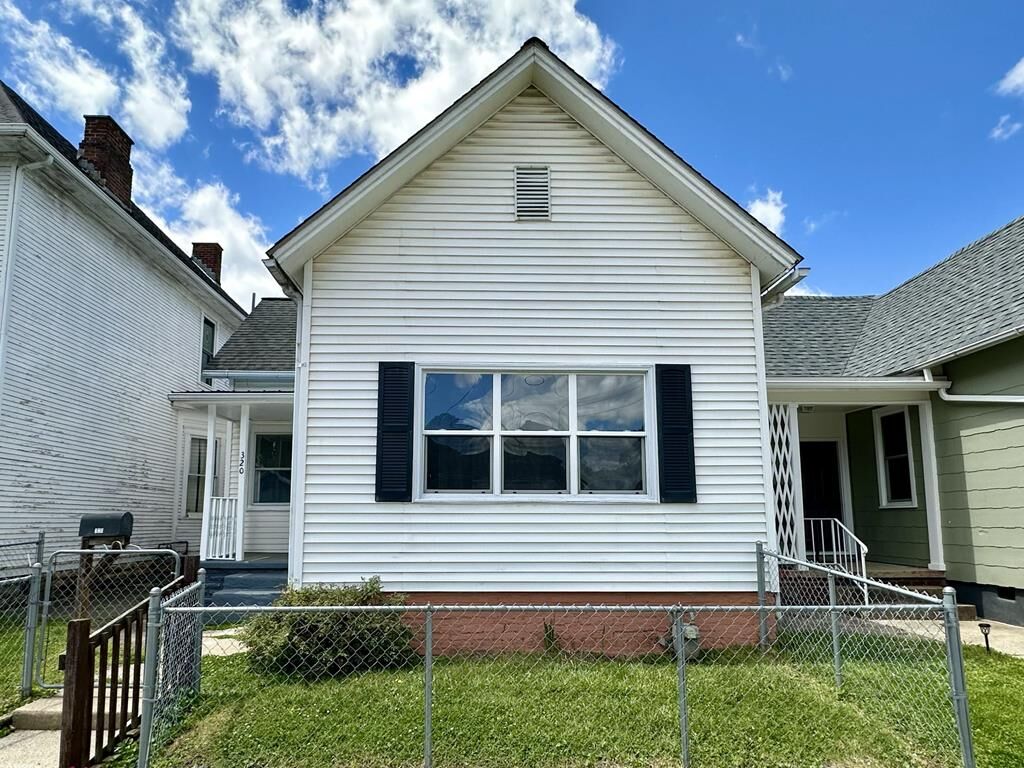 Property Photo:  320 Vine Street  OH 45601 