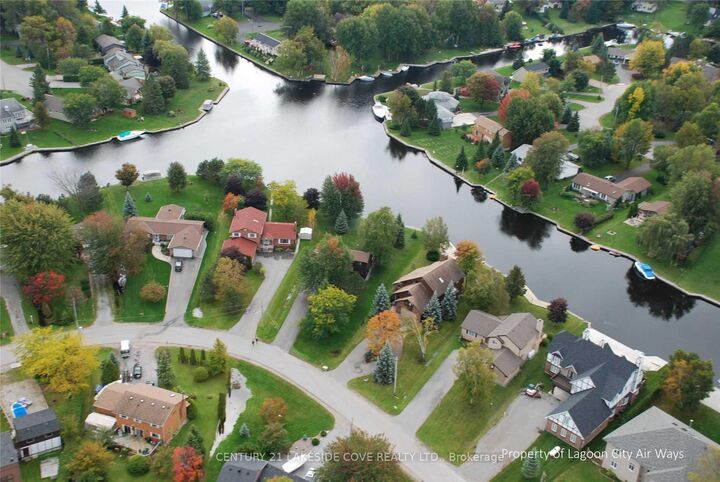 Property Photo: 40 Ridge Avenue ON L0K 1B0