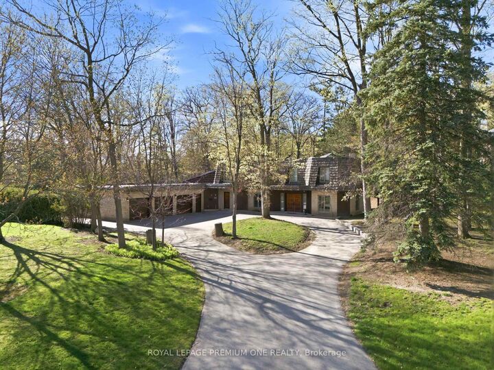 Property Photo: 72 Golf Avenue ON L4L 3A5