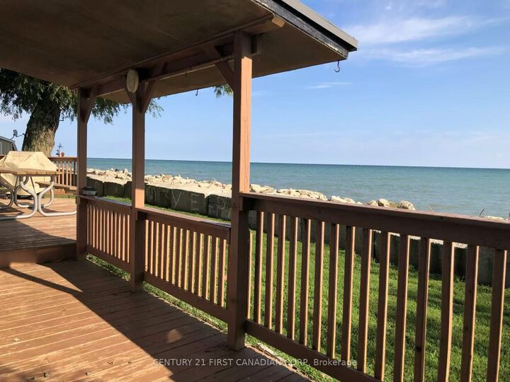18008 Erie Shore Drive — photo 1