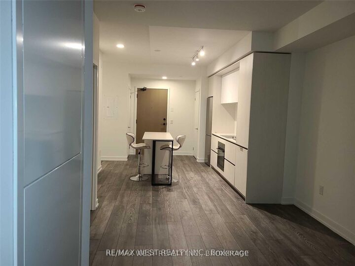 Property Photo: 34 Tubman Street 1009 ON M5A 0M8
