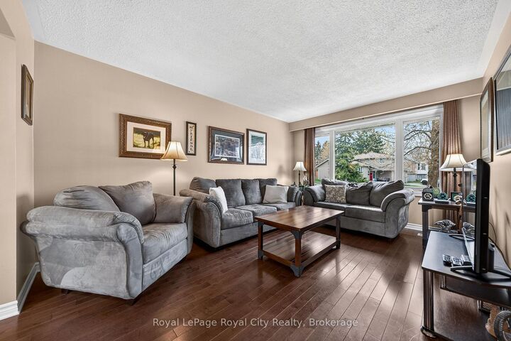 Property Photo: 16 Sanderson Drive ON N1H 6T8