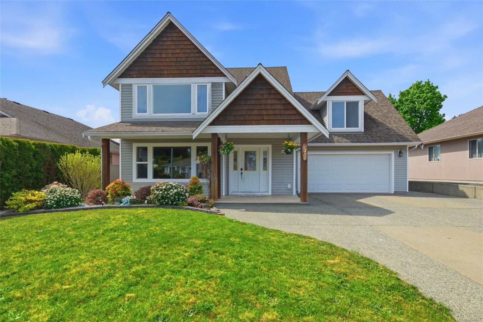 Property Photo:  5456 Westporte Pl  BC V9Y 8E4 
