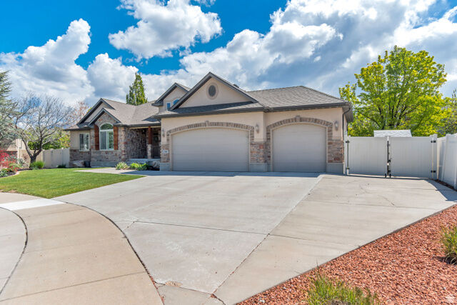 Property Photo: 13181 S Cougar Ridge Rd UT 84020