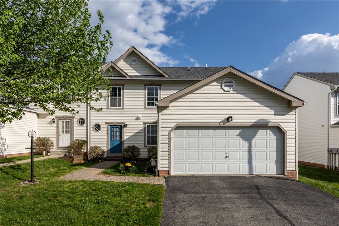 Property Photo:  5008 Lea Dr  PA 15024 