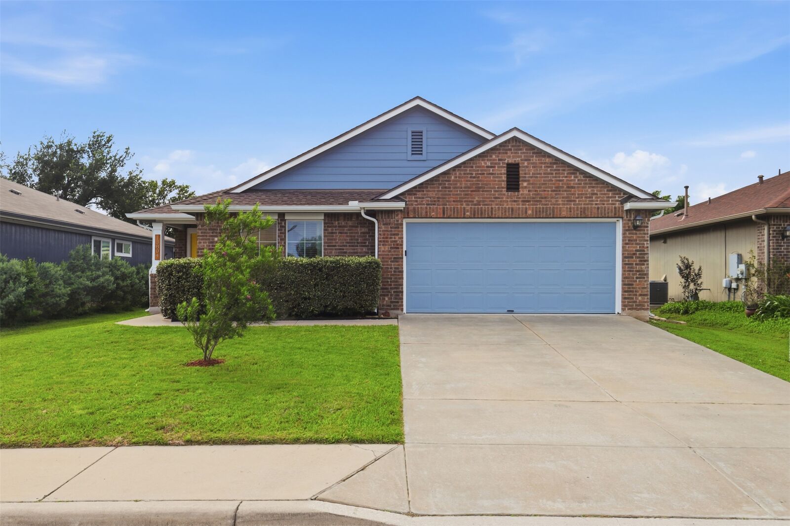 Property Photo:  13804 Sierra Wind Lane  TX 78621 