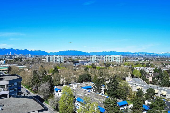 Property Photo: 5933 Cooney Road 1702 BC V6X 4H3