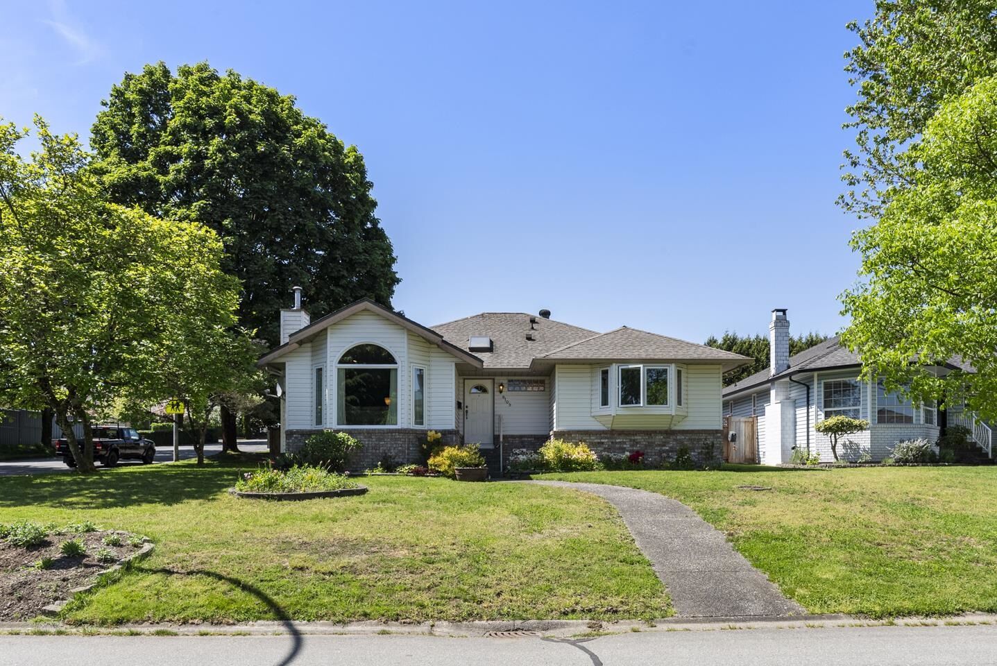 Property Photo: 9109 160A Street BC V4N 3A6