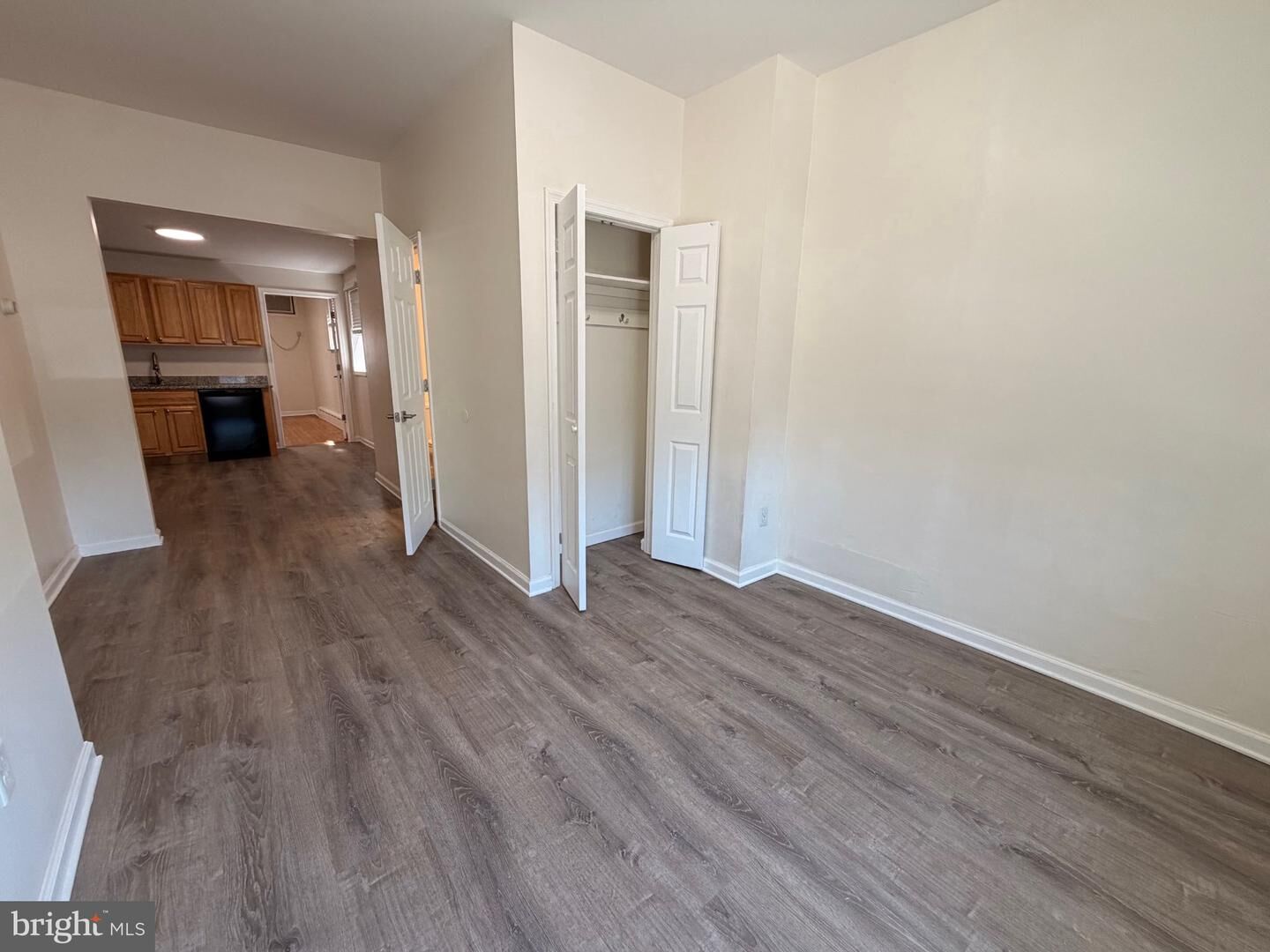Property Photo:  2045 Snyder Avenue 1  PA 19145 