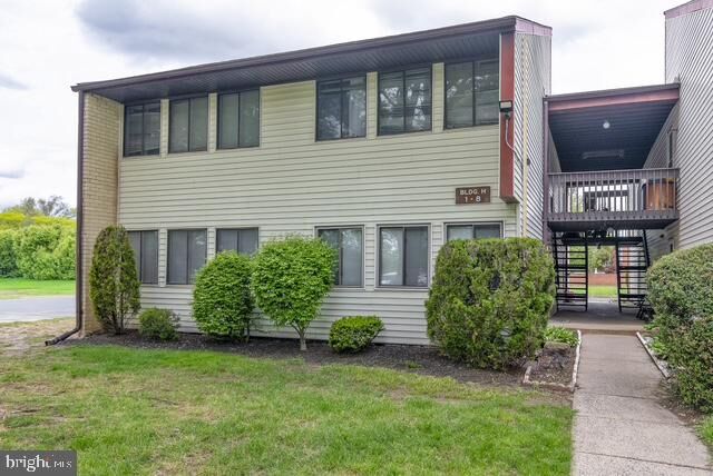 Property Photo:  1 Avon Drive H  NJ 08520 