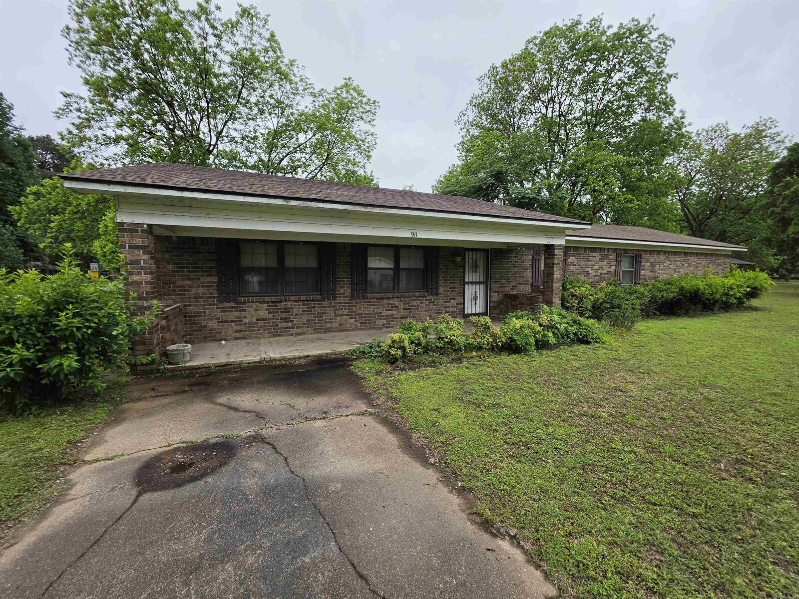 Property Photo: 911 Harvey Street AR 72471