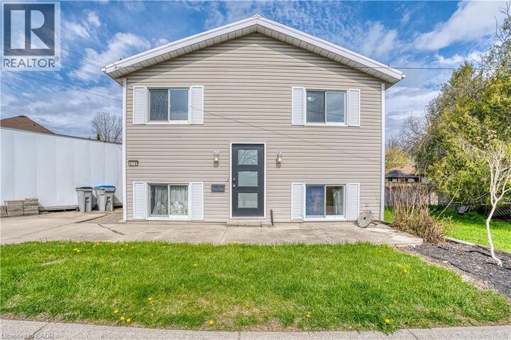 Property Photo:  575 Salisbury Avenue South  ON N4W 1Y8 