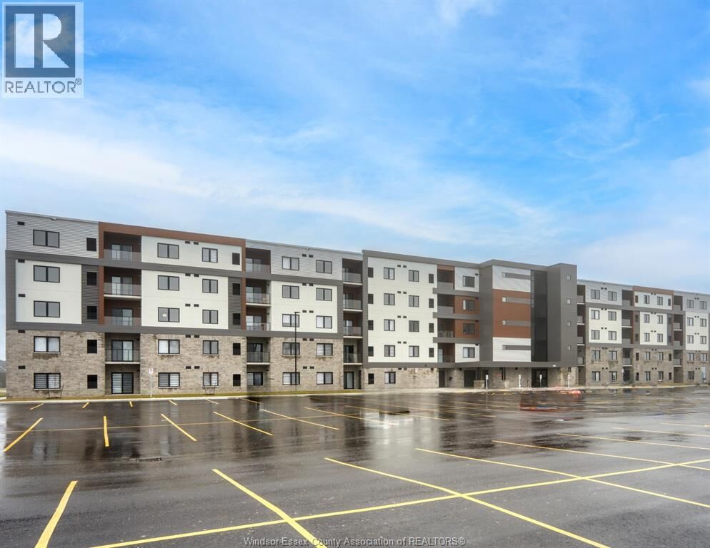 Property Photo:  2550 Sandwich West Parkway 519  ON N9H 0N4 
