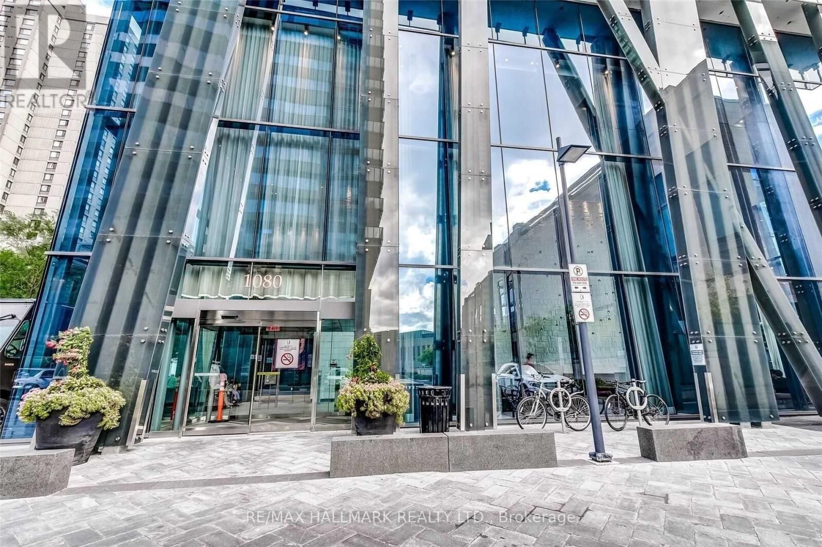 Property Photo:  1080 Bay Street 809  ON M5S 0A5 