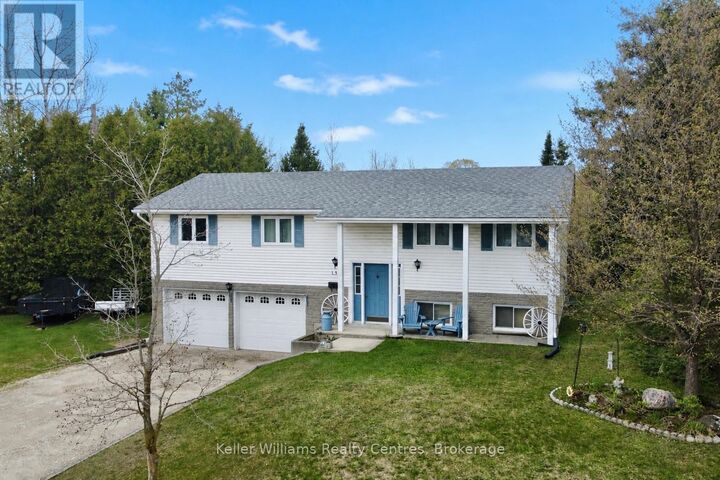 150 Douglas Street West — photo 1