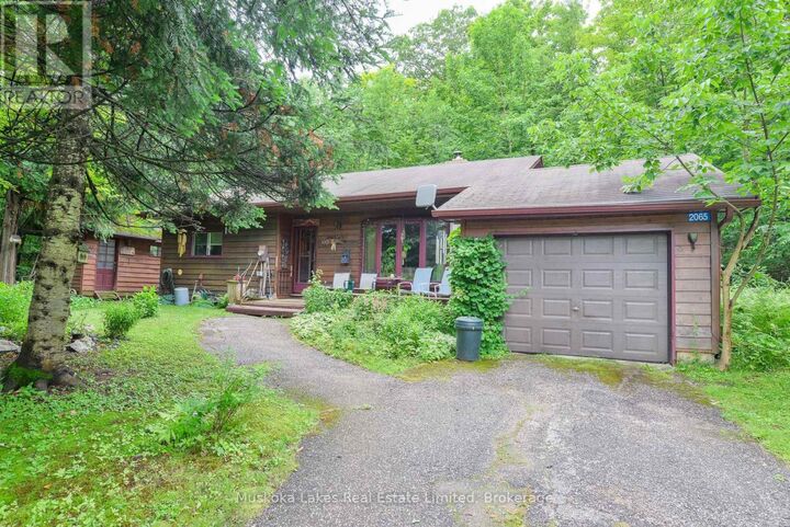 Property Photo:  2065 Peninsula Road  ON P0B 1G0 