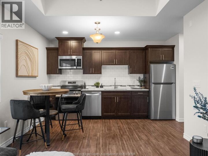 Property Photo:  8401 Wyandotte Street East 613  ON N8S 0B8 