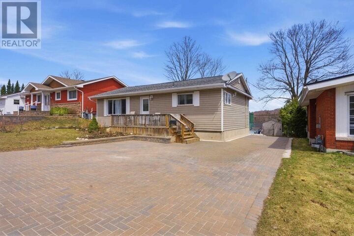 12 Robertson Rd — photo 1