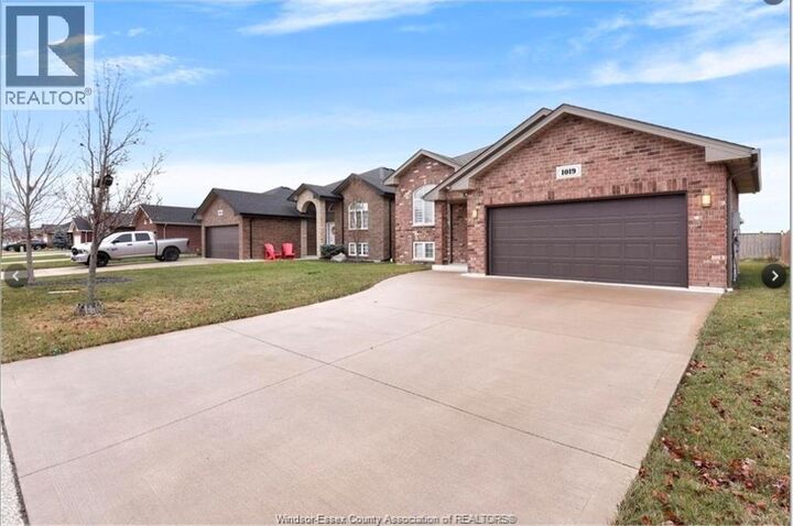 Property Photo:  1019 Aspen Ridge Crescent  ON N0R 1A0 
