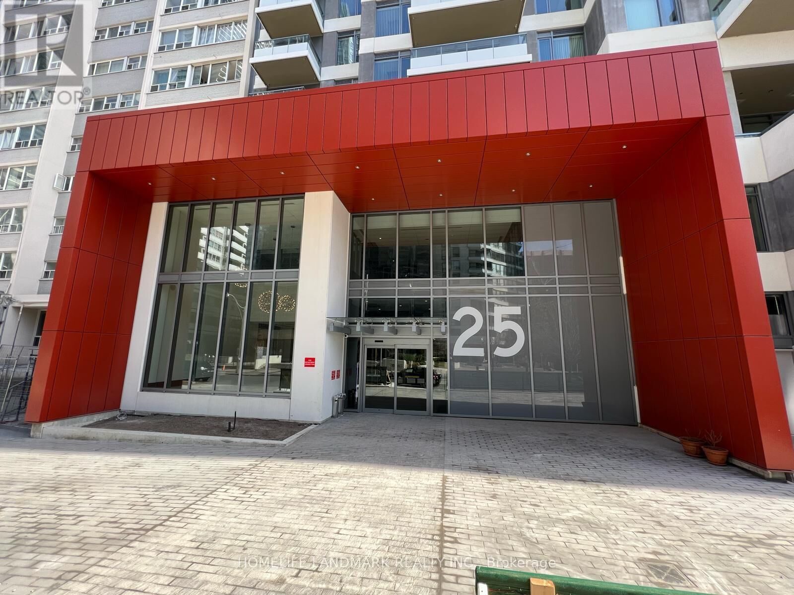 Property Photo:  25 Holly Street 2601  ON M4S 0E3 